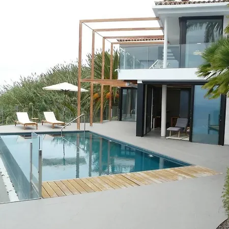 فيلة Luxury - 2 Heated Pools, Sauna, Bbq