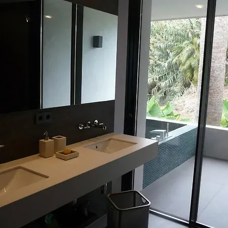 Luxury - 2 Heated Pools, Sauna, Bbq Villa *